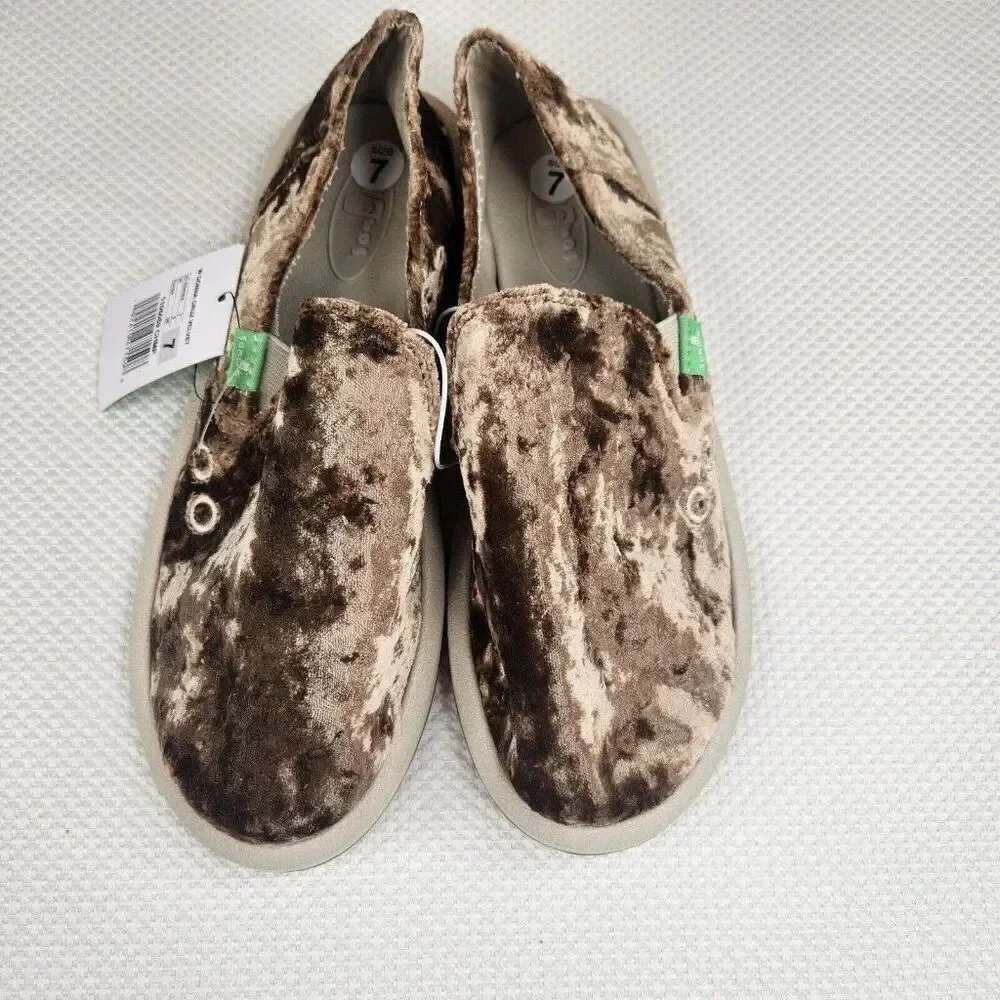 New Sanuk Donna Cruz Crushed Velvet Slip On Flats Shoes Womens 7 Casual Bronze